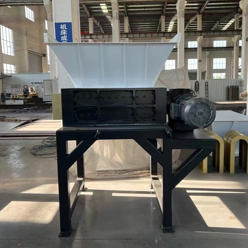 Industria de trituración de placas de circuitos: Oportunidades y desafíos en el desmantelamiento de residuos electrónicos